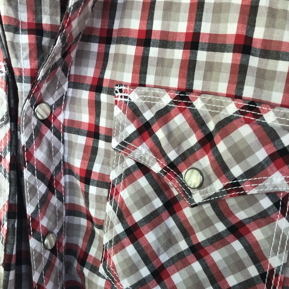 Wrangler Pearl Snap Plaid Short Sleeve Button Up